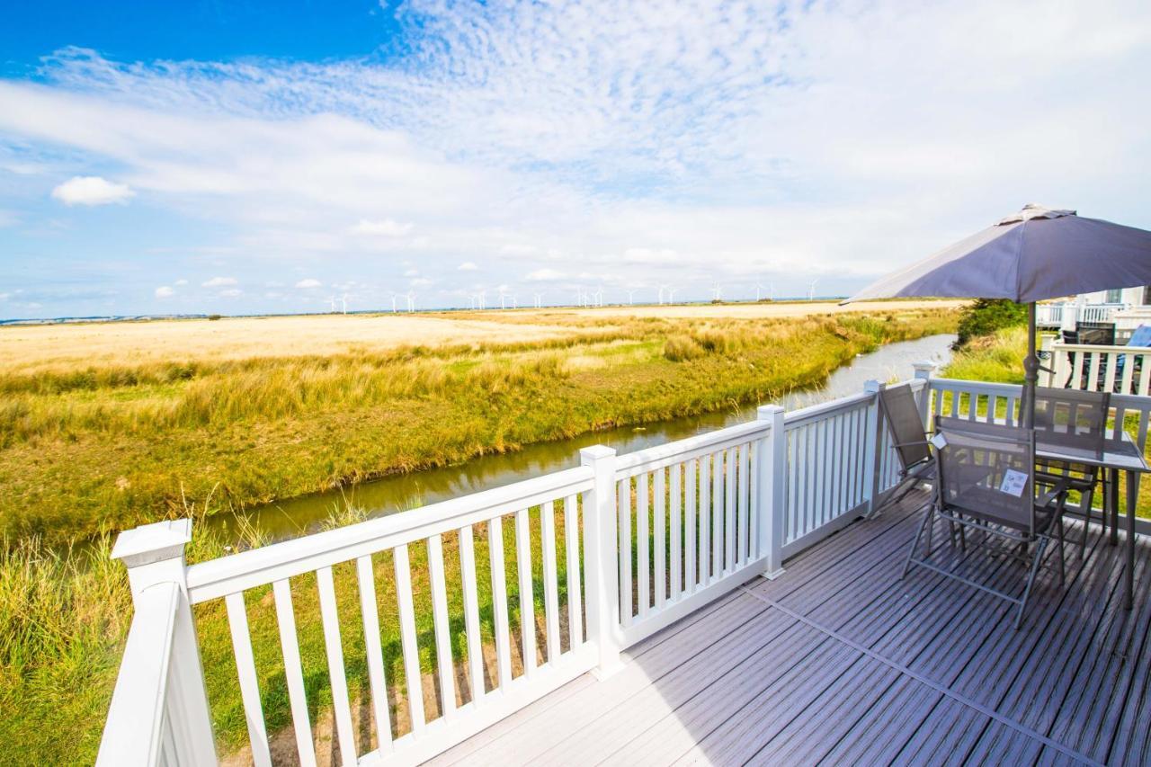 River Lodge Platinum Plus Holiday Home With River Views, Free Wifi & Netflix Camber Extérieur photo