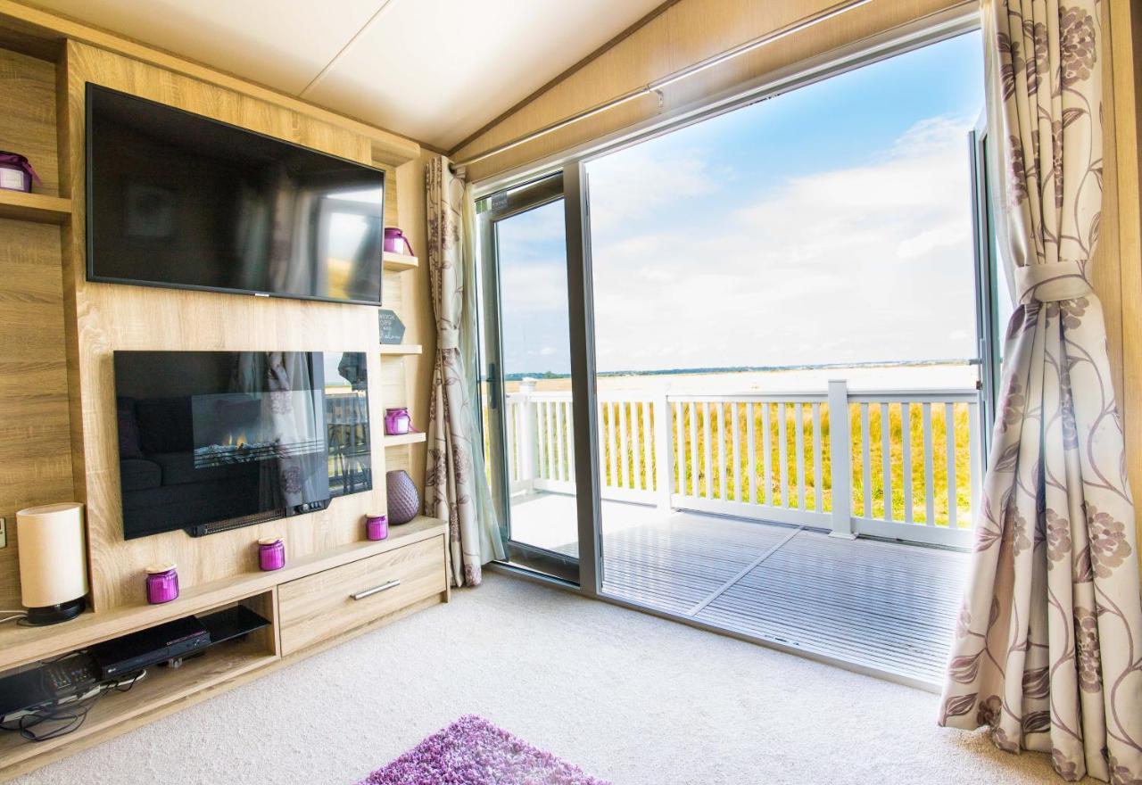 River Lodge Platinum Plus Holiday Home With River Views, Free Wifi & Netflix Camber Extérieur photo